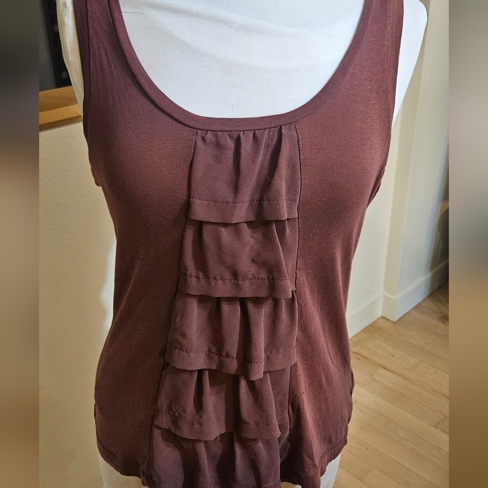 Banana Republic Ruffle Detail Burgundy Tank Top Women's Size M Pretty